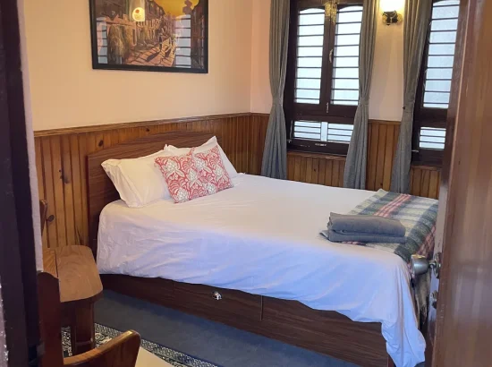 Rato Ghar Hotel 
